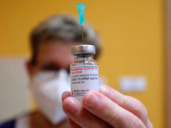 COVID-19 vaccine recipient dies after getting jab in California