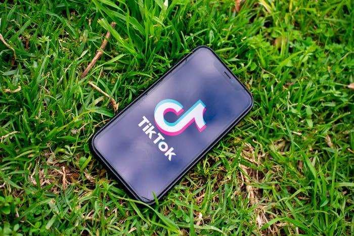 After firing hundreds of employees, Tiktok says it hopes to relaunch in India soon