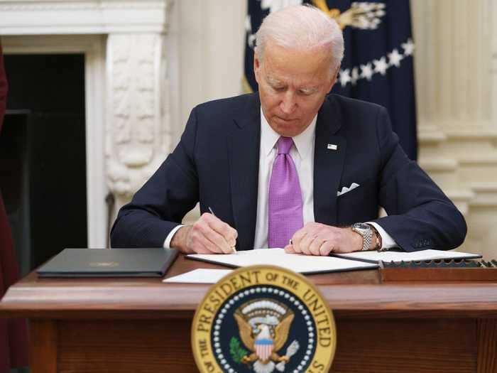 Biden is expected reinstate federal funding for abortions in an upcoming executive order