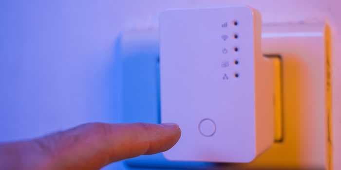 Wi-Fi extenders can boost the internet signals in your home - here's how they work