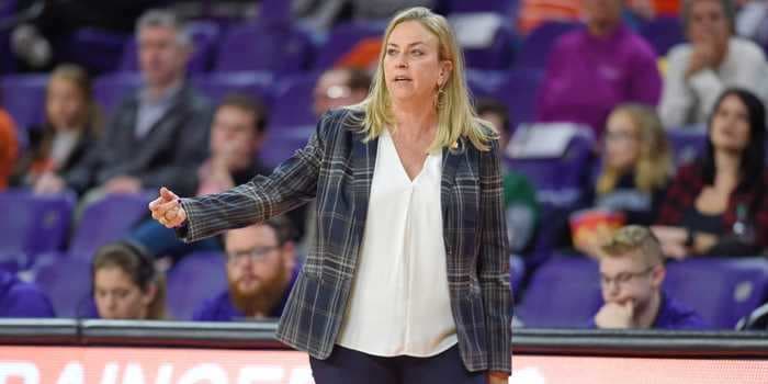 One of the top women's college basketball coaches has become a resource for NBA coaches adapting to a new fad in the pros