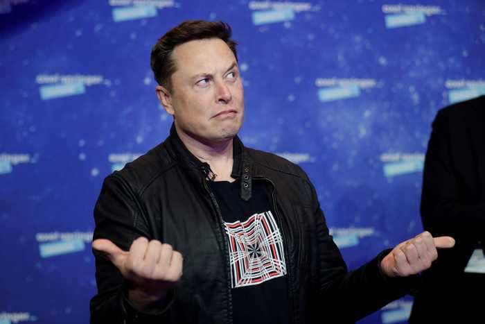 Elon Musk tells his 44.8 million Twitter followers he's stepping away from the platform 'for a while'