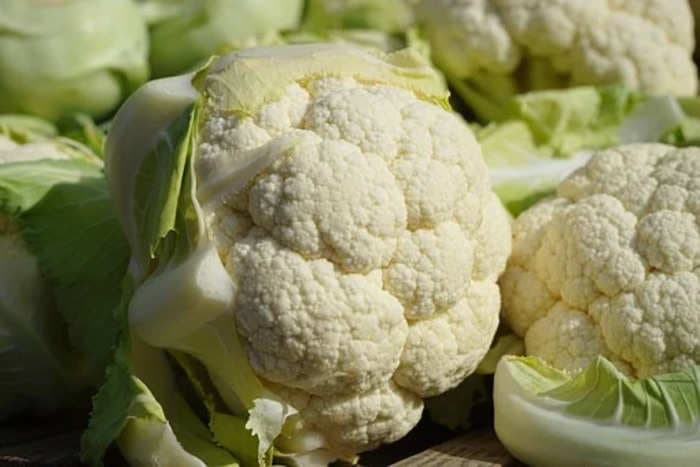 Uttar Pradesh's farmer throws away ten quintal cauliflowers after market body offers very low price of ₹1/kg