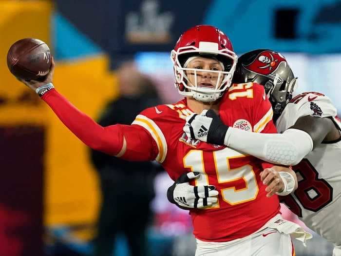 The Bucs won the Super Bowl by making Patrick Mahomes run for his life as no other QB had before