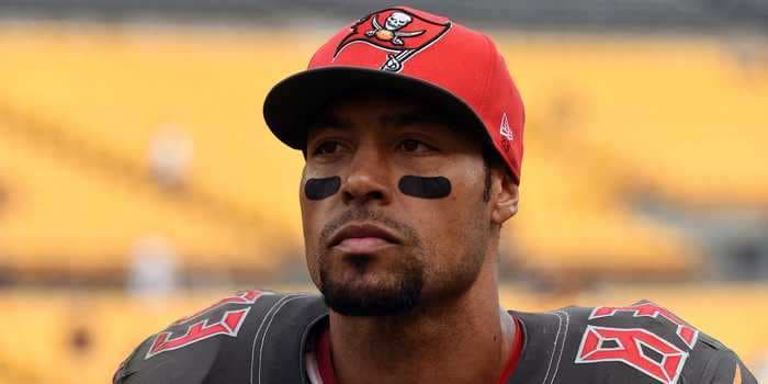 Vincent Jackson's family says the former NFL player experienced chronic alcoholism and long-term effects of concussions before his death