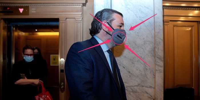 Ted Cruz wore a mask referring to Texas' 1835 battle against Mexico as he fled to Cancun