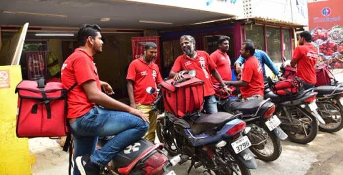 Zomato hikes its delivery partners salaries to cushion impact of fuel price rise– but the riders want more