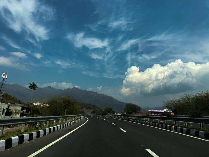 These are the best national highways in India in terms of efficiency, safety and user services