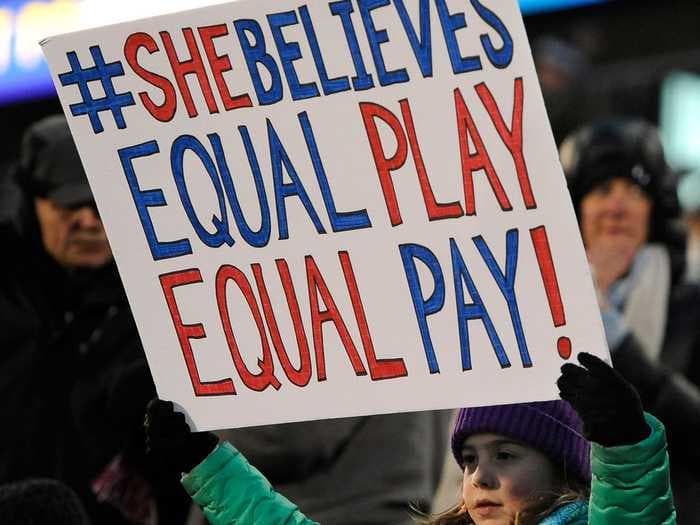 Bill introduced in Congress hopes to force US Soccer Federation to pay men's and women's national team members equally