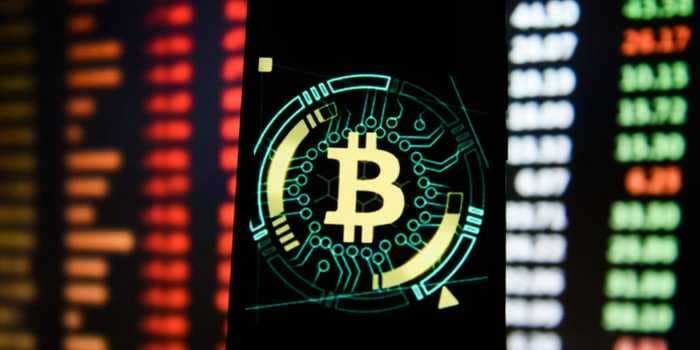 Bitcoin will remain 'ultra-volatile' due to its limited tradability, says Deutsche Bank