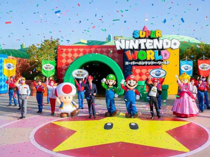 Here are 5 things you can do at the newly opened Super Nintendo World theme park, from Mario Kart racing to riding Yoshi