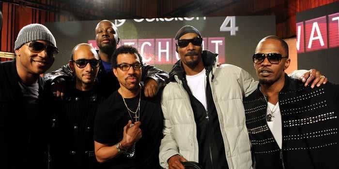 Snoop Dogg and Lionel Richie jump in on NFT craze as Crypto.com launches a token marketplace