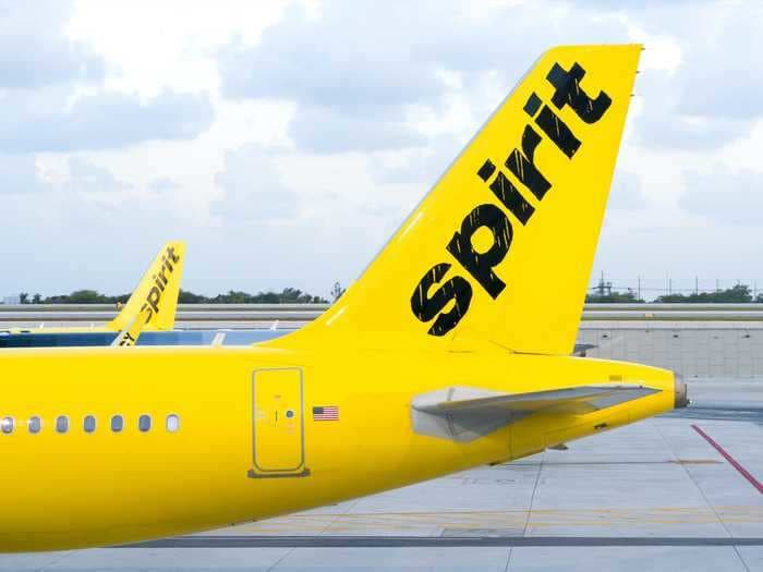 Spirit Airlines is defending its decision to de-board an entire flight after it says a family refused to wear masks