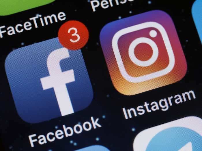 Facebook, Instagram, and WhatsApp appear to be experiencing issues as thousands report outages