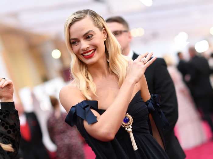 Margot Robbie's fitness routine doesn't include weight lifting, but that approach may not work for you