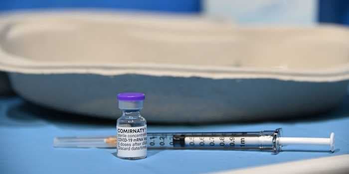 77 inmates receive '6 times the recommended amount' of COVID-19 vaccine in Iowa