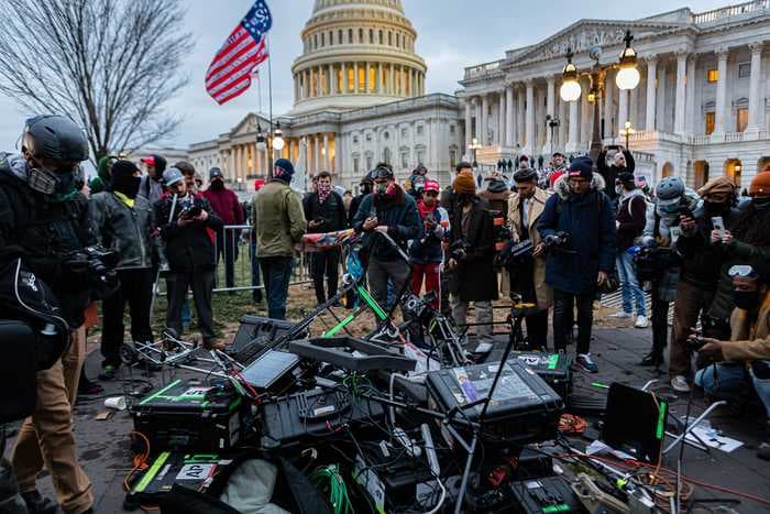 Facebook failed to prevent far-right groups from planning the US Capitol siege, according to an internal report