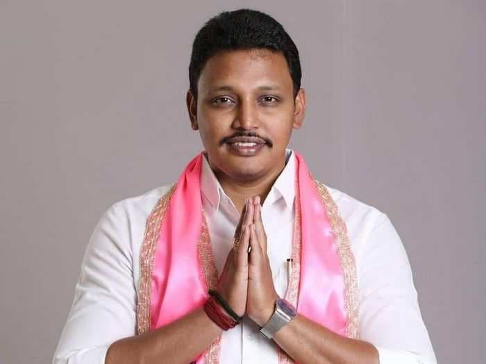 TRS candidate Nomula Bhagat is now leading by over 9,000 votes