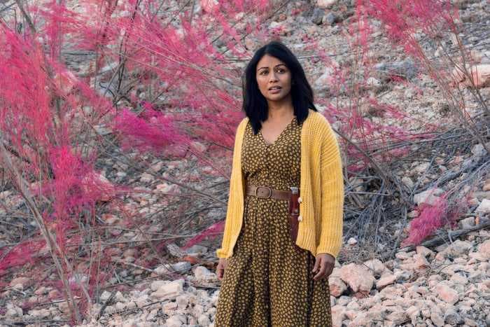 'Fear TWD' star Karen David spoke with family and friends about their personal stories of loss to prepare for Sunday's heart-wrenching reveal