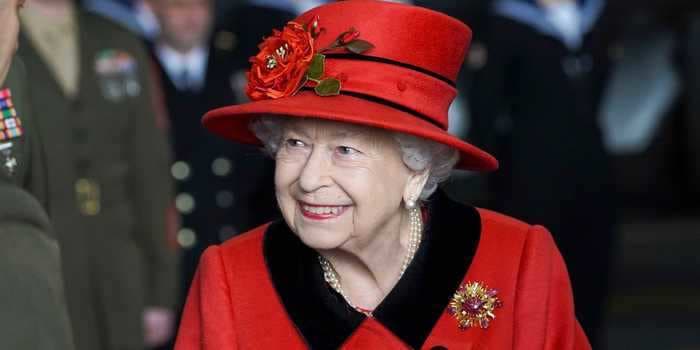 Queen Elizabeth honored Prince Philip by wearing scarab brooch he gifted her 55 years ago