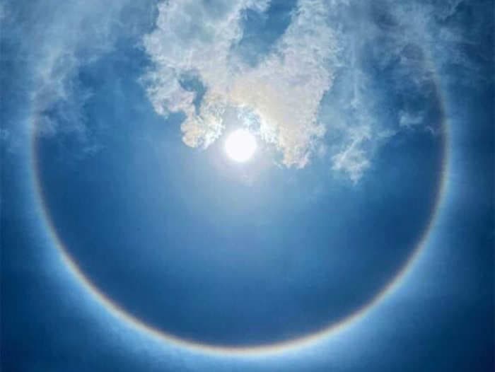 India's Silicon Valley is awed by the rainbow-coloured halo in its skies — but take pictures at your own risk