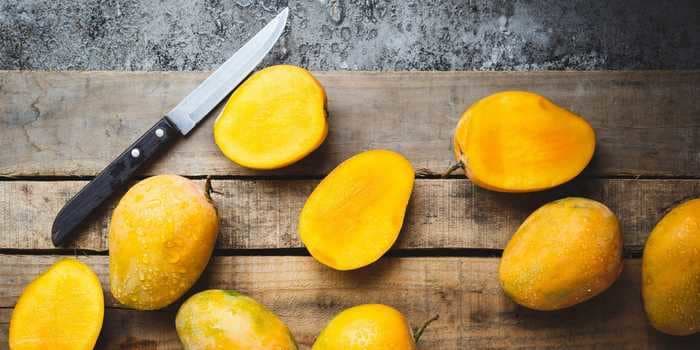 3 easy ways to cut a mango to avoid the annoying seed