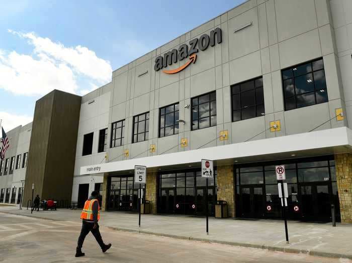 An Amazon worker says she's homeless because she can't afford NYC rent with the $19 she's paid per hour: Report