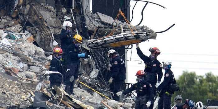 Medical experts: Rescue workers and neighbors at the site of the collapsed Florida condo could be at risk of respiratory illness