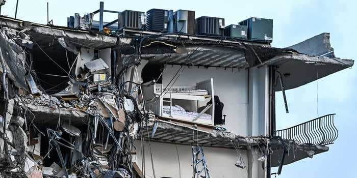 Some apartments in the collapsed Florida condo split in half: People in their bedrooms died, while people in their living rooms had a chance