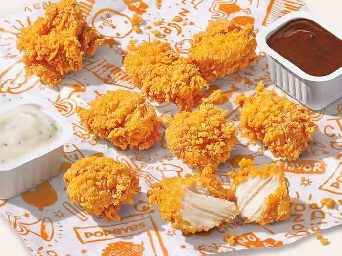 Popeyes spent 6 months stockpiling frozen chicken to launch nuggets as a precarious supply chain threatens the industry