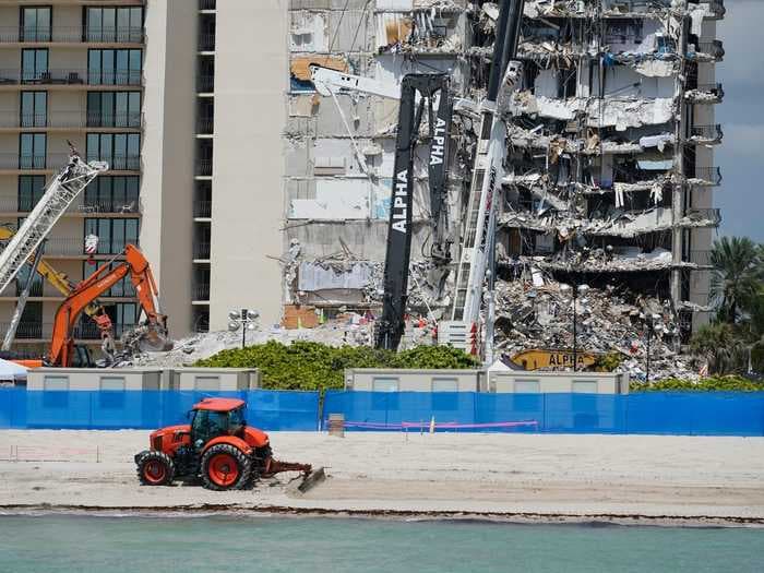 Pool deck above the parking garage at the collapsed Florida condo building - a focal point of the forensic investigation - had cracks repaired back in 1996