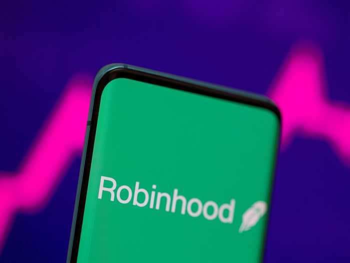 Robinhood promises to fix 'the issues' that outraged customers when it restricted trading in meme stocks