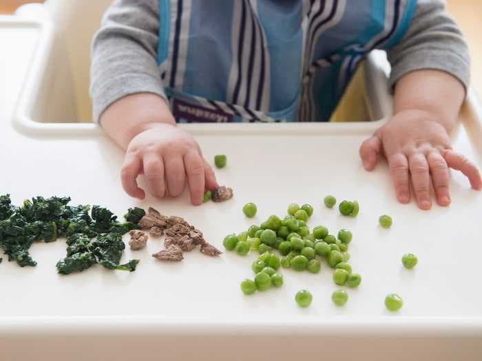 Baby-led weaning is the next 'breast is best,' but it's not the only option. Here are 3 tips for introducing solids to your child.