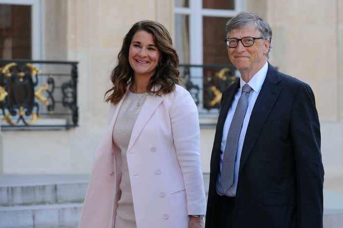 Bill Gates transferred another $2 billion worth of stock to Melinda, taking total transfers since their divorce announcement to about $6 billion