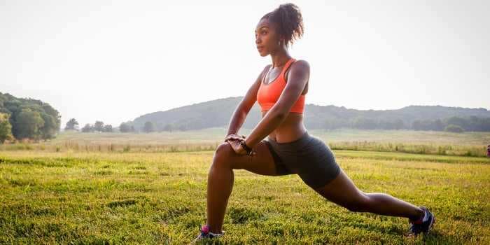 5 essential stretches for runners, according to personal trainers