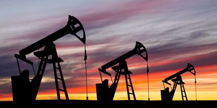 Oil prices drop to 3-month low with pressure building from demand concerns and a stronger US dollar