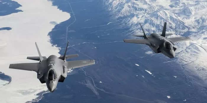 A US F-22 Raptor pilot describes the challenge of going up against F-35 red-air aggressors