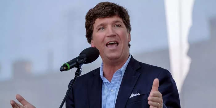 Tucker Carlson defends unvaccinated healthcare workers illegally buying fake vaccine cards