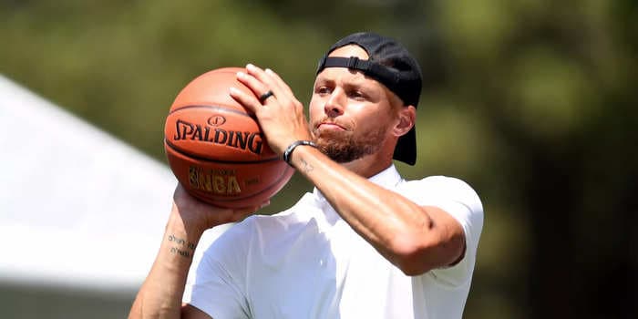NBA star Steph Curry asked Twitter about getting into crypto and then Sam Bankman-Fried's FTX announced he'll be a stakeholder
