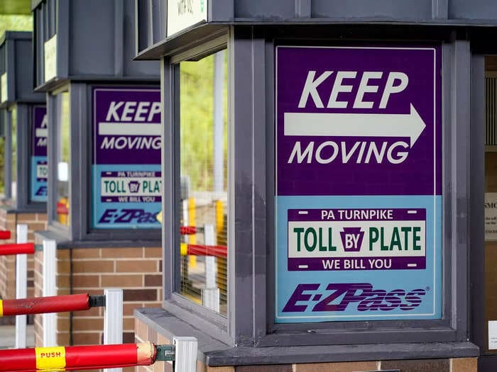 Pennsylvania Turnpike tolls lost over $100 million last year during the switch to all-electronic tolling