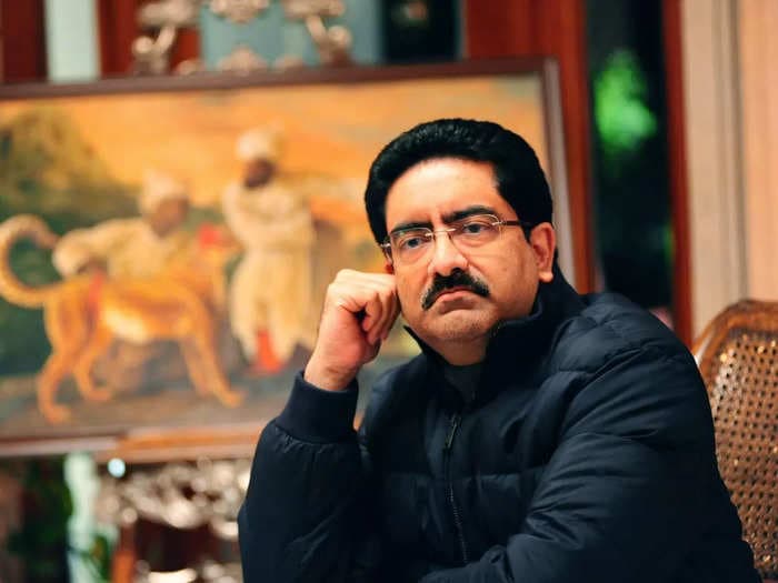 Vodafone Idea shareholder complains Kumar Mangalam Birla did not disclose offer to sell his stake