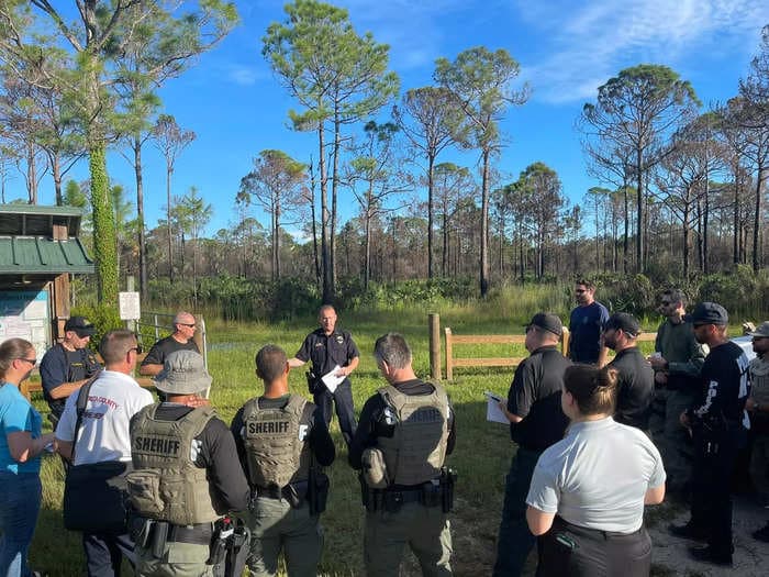 Florida sheriffs bring dive teams to search waters of Carlton Reserve for Brian Laundrie