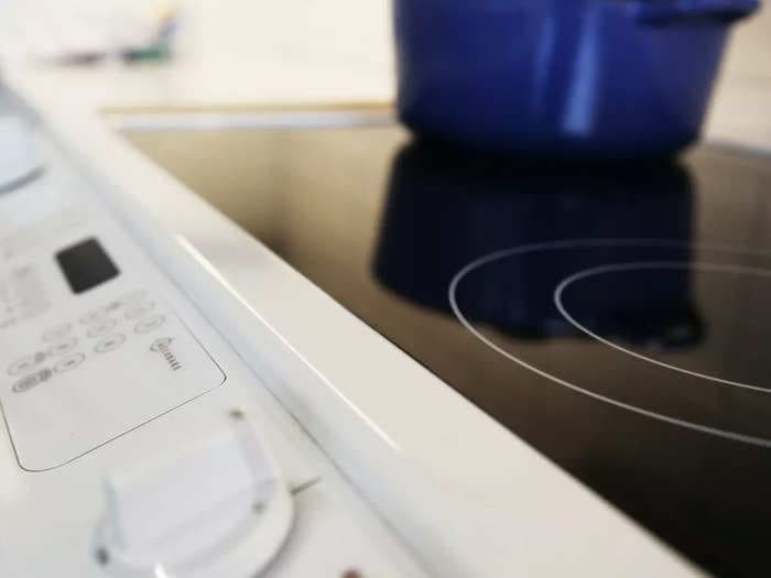 Portable induction cooktops to cook anywhere without needing an LPG connection
