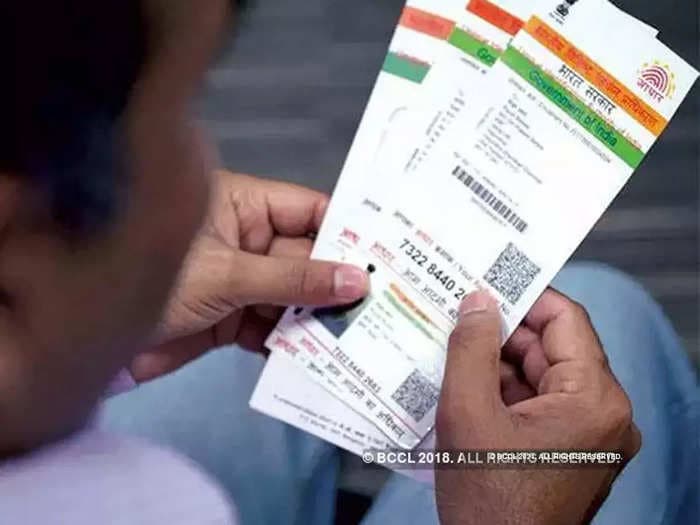 Supreme Court notice on plea for making Aadhaar card not mandatory for getting COVID-19 vaccine