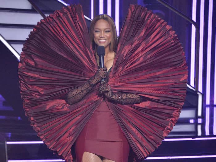 'Dancing With the Stars' host Tyra Banks says she knows her viral dress made her look like 'Tyra-nnosrous rex'