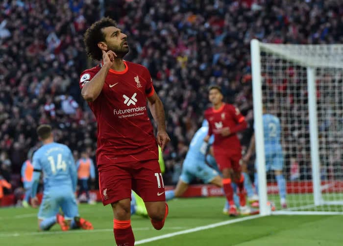 Mohamed Salah showed why he's the best soccer player in the world with a magical Messi-esque goal