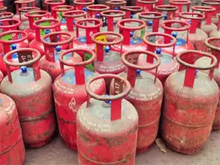 Cooking gas prices have been hiked to ₹899.50 per cylinder and it could get worse