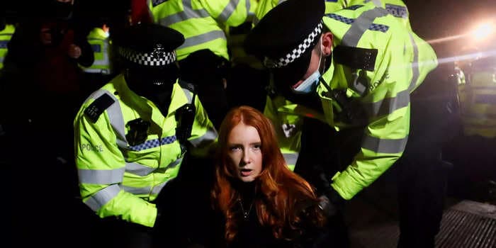 A woman whose violent arrest at a vigil for a police murder victim went viral says 50 officers have since contacted her on Tinder