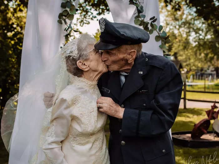 Hospice workers helped a couple celebrate 77 years of marriage by taking the wedding photos they never had