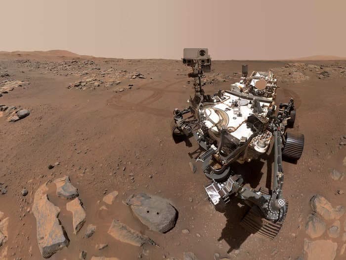 Images from NASA's Perseverance rover reveal that mysterious floods dragged boulders across Mars